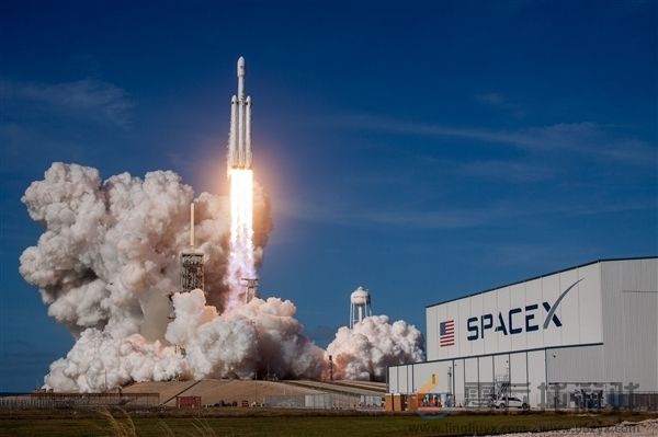 马斯克SpaceX获美国宇航局61亿重任！牵引国际空间站“坠”入太平洋(图1)